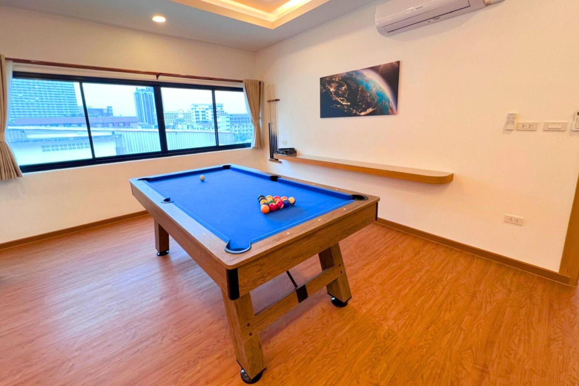 The Lodge Pattaya Eksteriør bilde