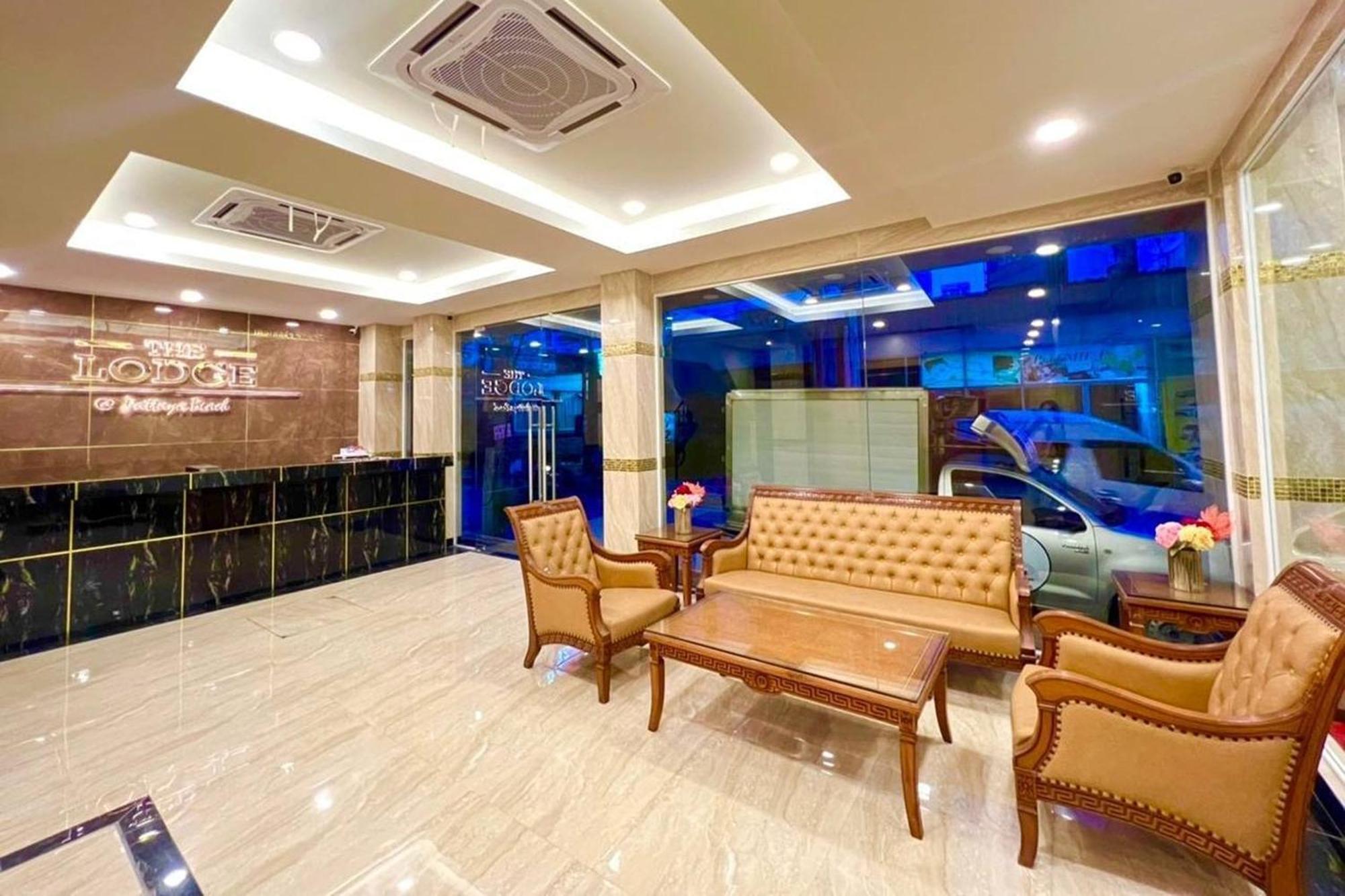 The Lodge Pattaya Eksteriør bilde