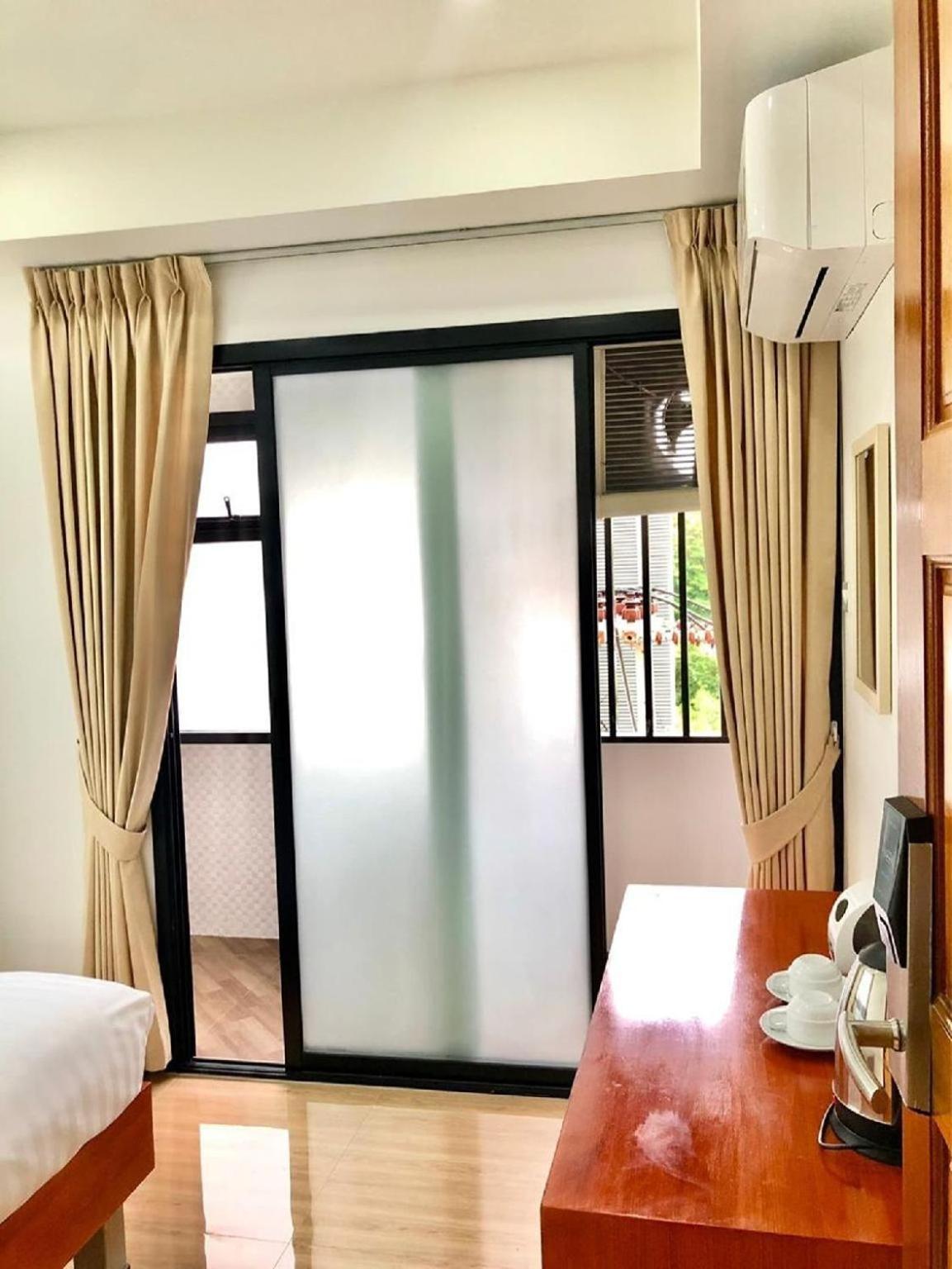The Lodge Pattaya Eksteriør bilde